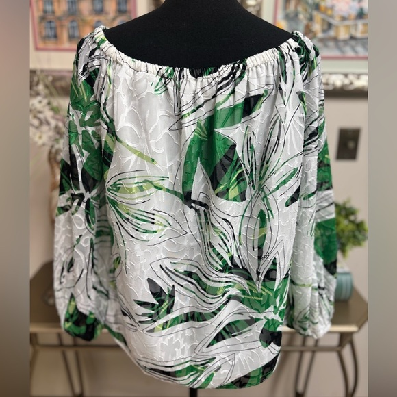 WHITE HOUSE BLACK MARKET PALM PRINT OFF THE SHOULDER HALTER PEASANT BLOUSE SZ M - Picture 6 of 11